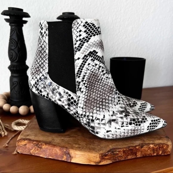 SOLD OUT ❌ SIZE 6 NEUTRAL SHOE BUNDLE - Picture 8 of 8